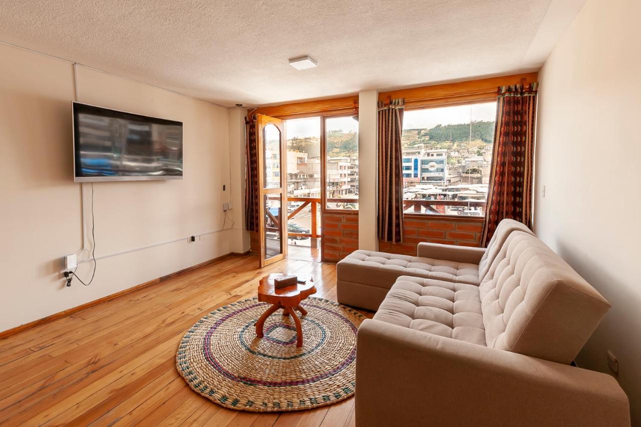Los Ponchos Inn Apartasuite โอตาวาโล ภายนอก รูปภาพ