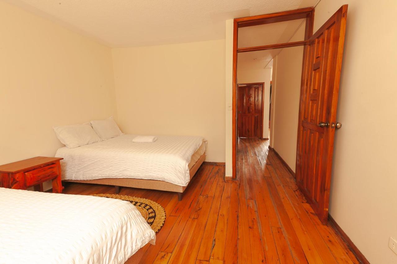 Los Ponchos Inn Apartasuite โอตาวาโล ภายนอก รูปภาพ