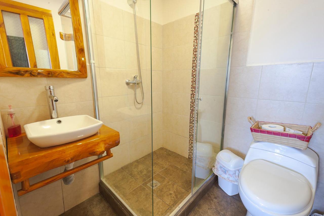 Los Ponchos Inn Apartasuite โอตาวาโล ภายนอก รูปภาพ